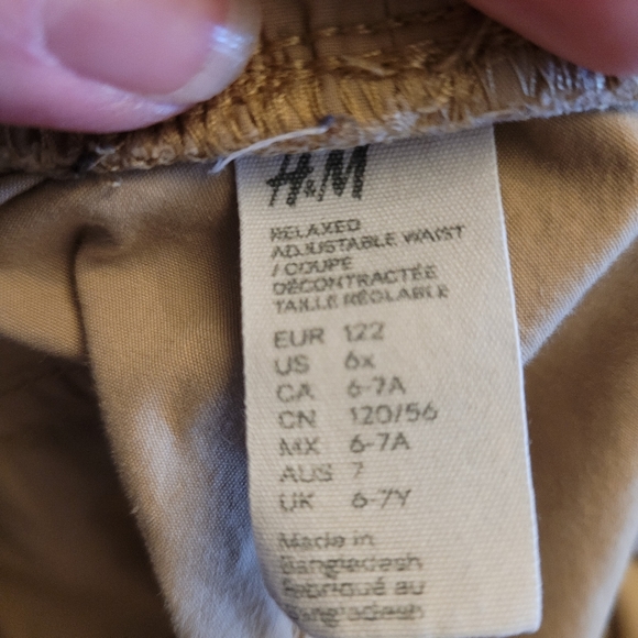 Boys H&M khaki pants - Picture 3 of 3